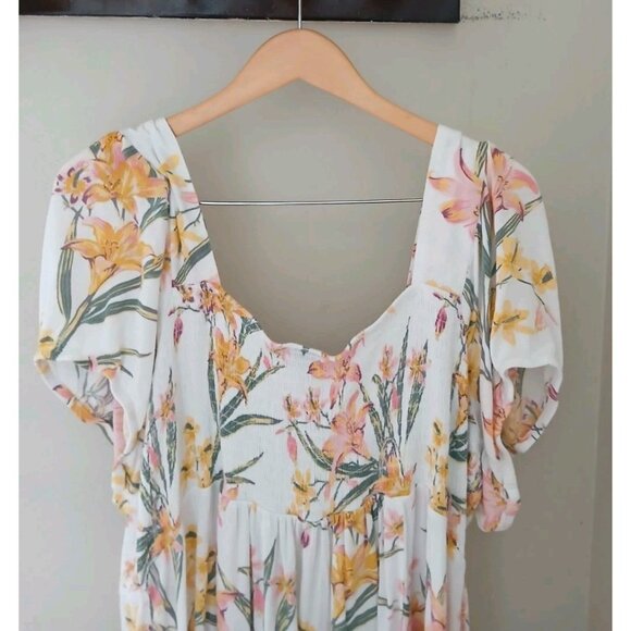 Torrid Babydoll Crinkle Gauze Smocked Back Puff Sleeve Top Plus Size 4 4X White - Picture 7 of 10